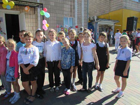 Дитячій бібліотеці 65 років.