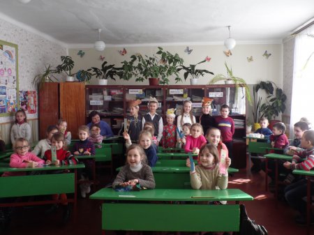 Виховна година  "Живи книго!"Інсценізація  "Звірята   лікують книгу"