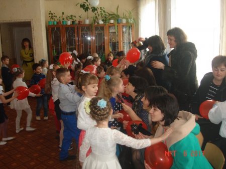 Свято для мам
