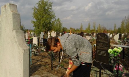 Волонтери 11-Б класу зробили добру справу