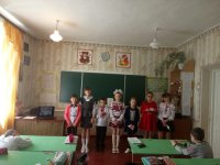 "Вишиванку у віршах"