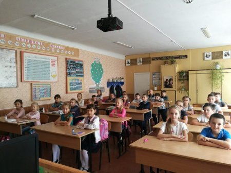 Правила дорожнього руху потрібно знати всім!