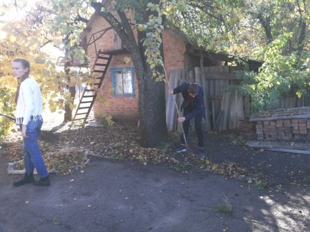 Волонтери за роботою. Допомога ветерану Великої Вітчизняної війни Кулішу О.О.