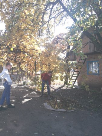 Волонтери за роботою. Допомога ветерану Великої Вітчизняної війни Кулішу О.О.